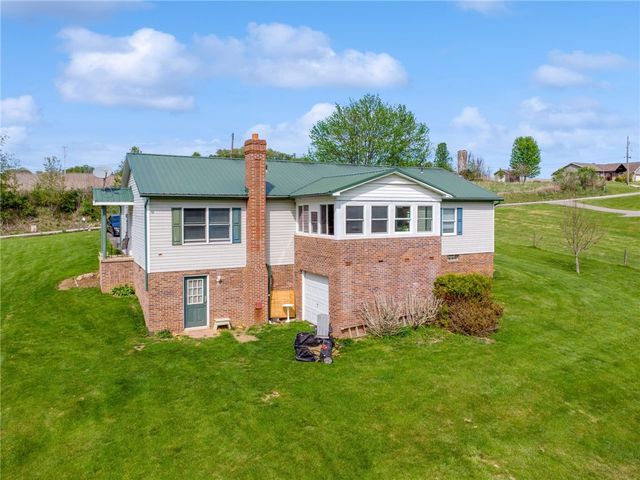 115 Pigeon Creek Rd, Somerset Twp, PA 15330