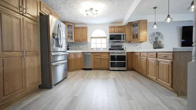 142 Algonquin Park Road, Plattsburgh, NY 12901