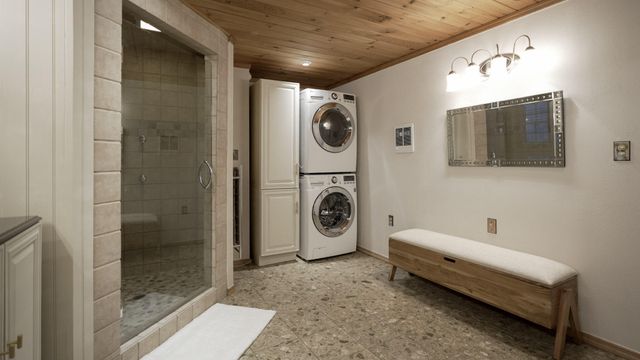 142 Algonquin Park Road, Plattsburgh, NY 12901