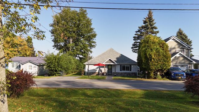 142 Algonquin Park Road, Plattsburgh, NY 12901