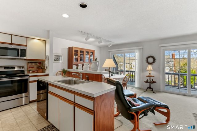 35 Balmaha Court 35, Fairfield, CT 06825