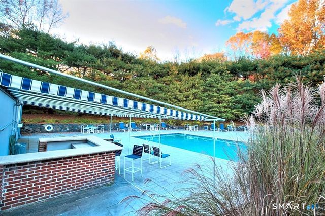 35 Balmaha Court 35, Fairfield, CT 06825