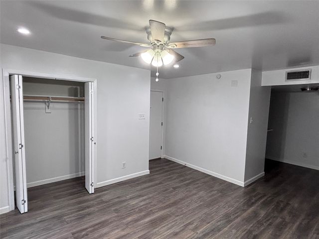 4300 Congress Avenue 212, Dallas, TX 75219