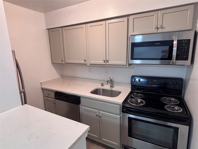 4300 Congress Avenue 212, Dallas, TX 75219