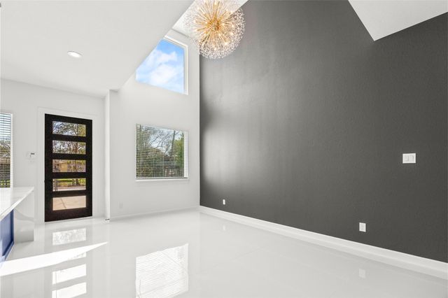 7710 Sharondale Drive A and B, Houston, TX 77033