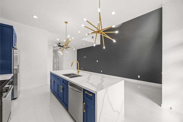 7710 Sharondale Drive A and B, Houston, TX 77033