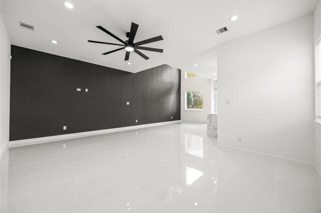 7710 Sharondale Drive A and B, Houston, TX 77033