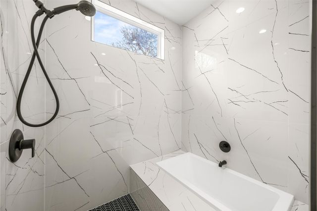 7710 Sharondale Drive A and B, Houston, TX 77033