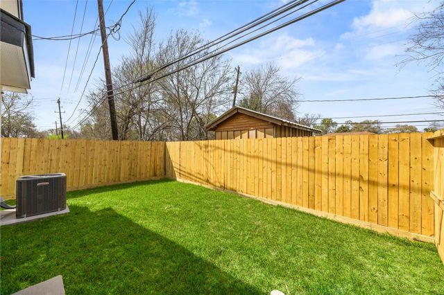 7710 Sharondale Drive A and B, Houston, TX 77033