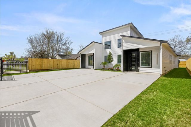 7710 Sharondale Drive A and B, Houston, TX 77033