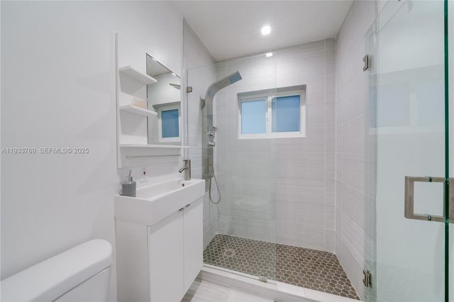 125 NW 88th St, El Portal, FL 33150