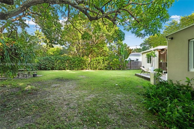 125 NW 88th St, El Portal, FL 33150