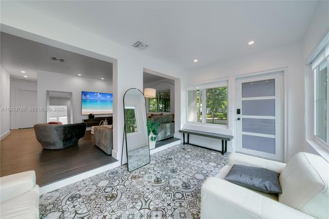 125 NW 88th St, El Portal, FL 33150