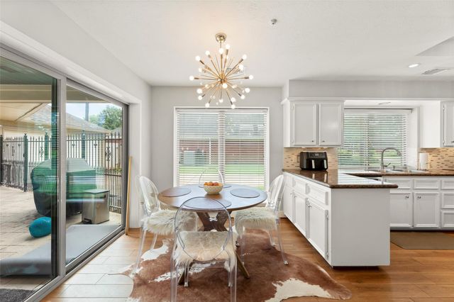 23 Dartmoor Street, Sugar Land, TX 77479