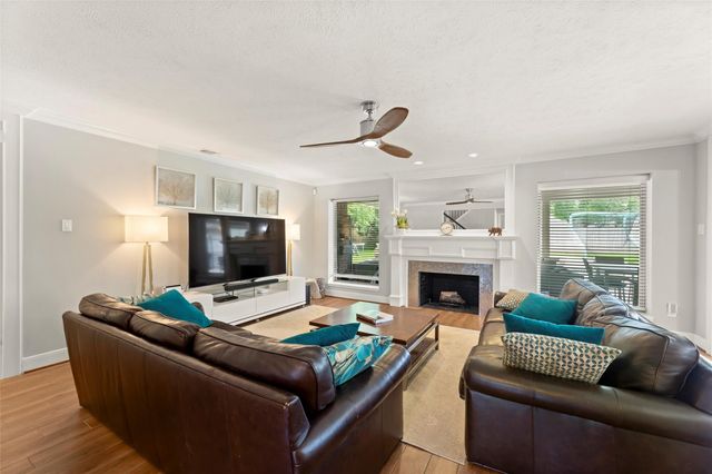 23 Dartmoor Street, Sugar Land, TX 77479