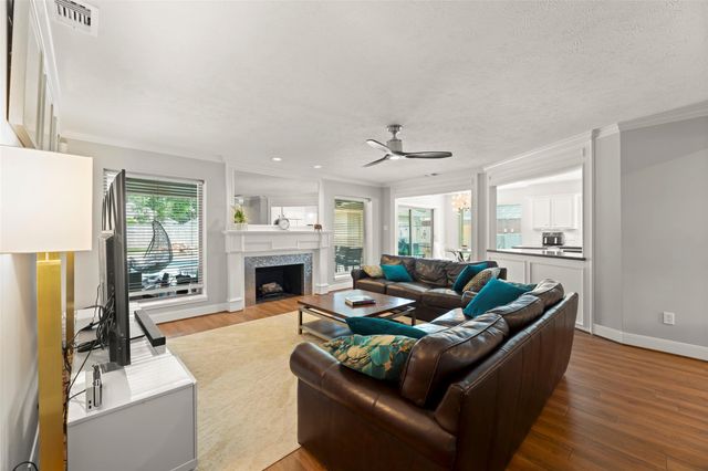 23 Dartmoor Street, Sugar Land, TX 77479