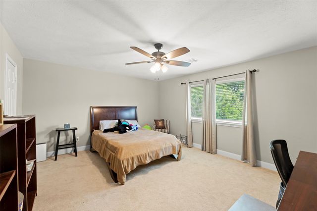 23 Dartmoor Street, Sugar Land, TX 77479