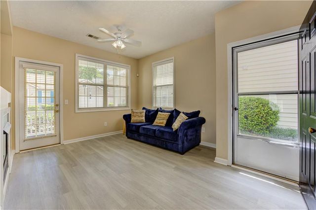 105 Windcroft Circle NW, Acworth, GA 30101