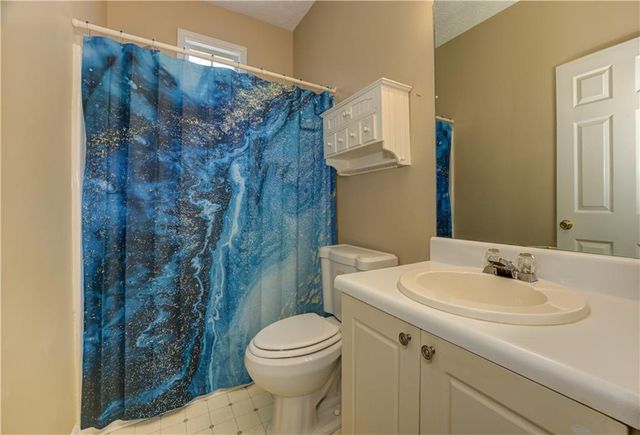 105 Windcroft Circle NW, Acworth, GA 30101
