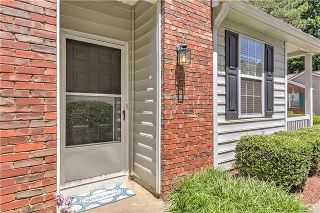 105 Windcroft Circle NW, Acworth, GA 30101