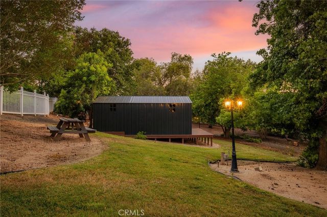 2771 Dos Lomas, Fallbrook, CA 92028