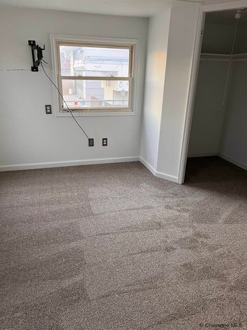 408 WILLIAMS ST, Cheyenne, WY 82007
