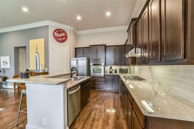 5715 Arabelle Lake Street, Houston, TX 77007