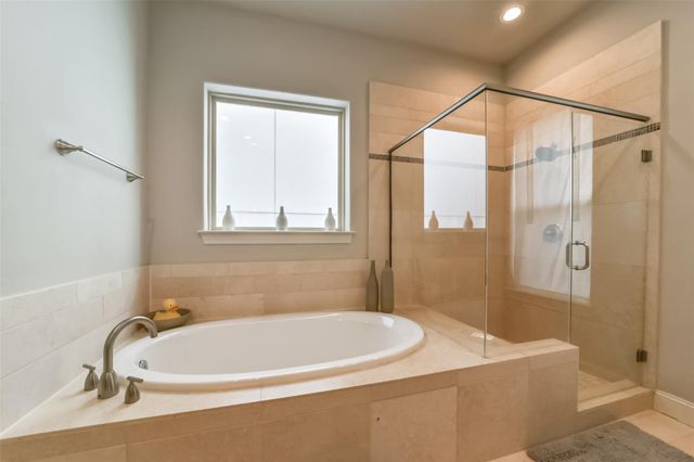 5715 Arabelle Lake Street, Houston, TX 77007