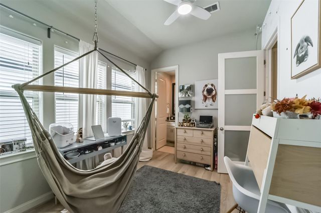5715 Arabelle Lake Street, Houston, TX 77007