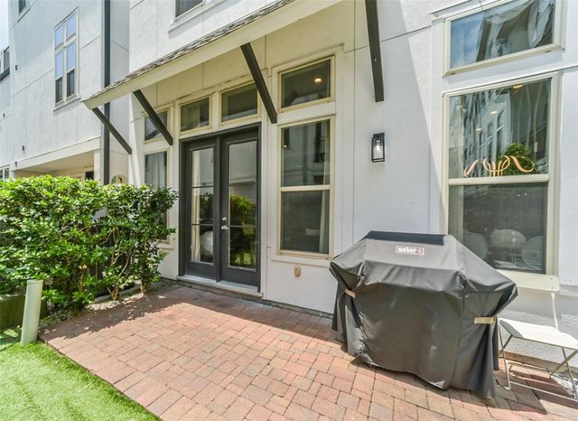 5715 Arabelle Lake Street, Houston, TX 77007