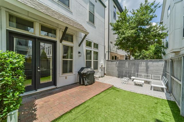 5715 Arabelle Lake Street, Houston, TX 77007