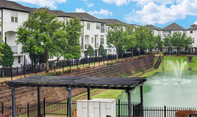 5715 Arabelle Lake Street, Houston, TX 77007