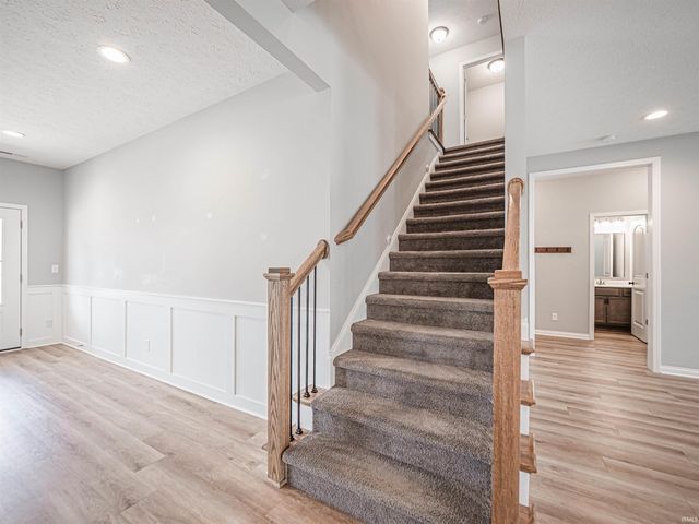 11401 Goshen Drive, Evansville, IN 47725