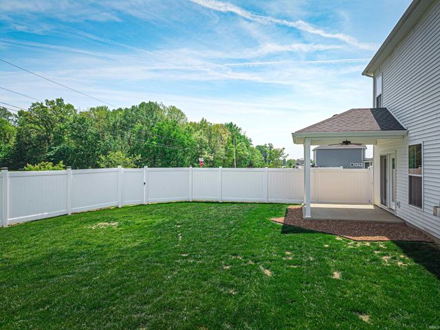 11401 Goshen Drive, Evansville, IN 47725