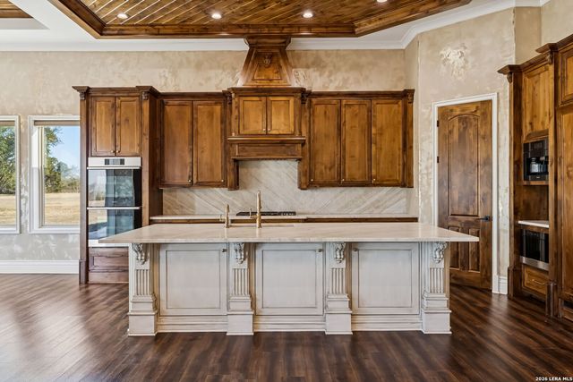 3128 Old St Marys Rd, Beeville, TX 78102