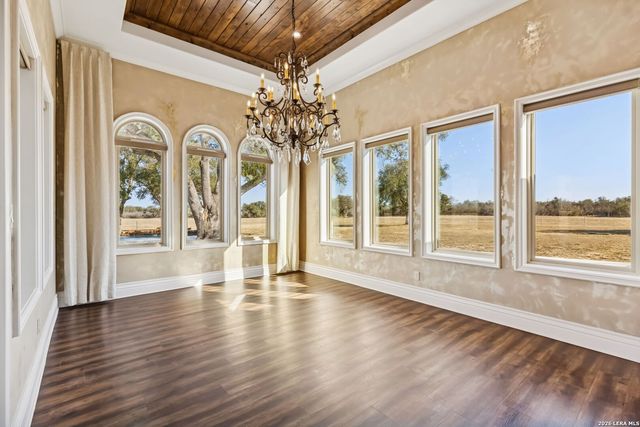 3128 Old St Marys Rd, Beeville, TX 78102