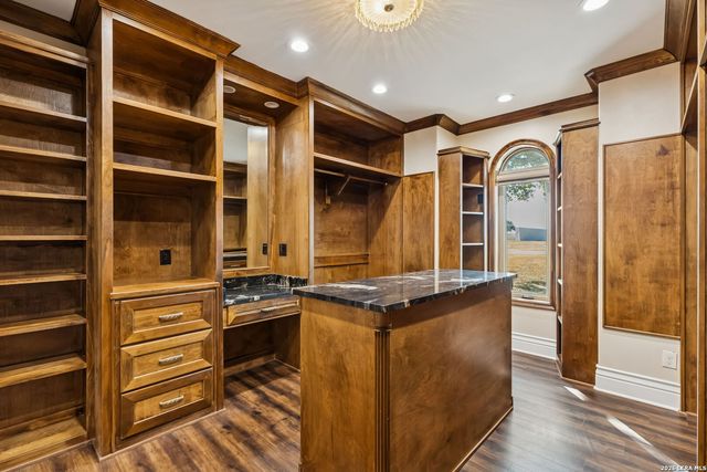 3128 Old St Marys Rd, Beeville, TX 78102