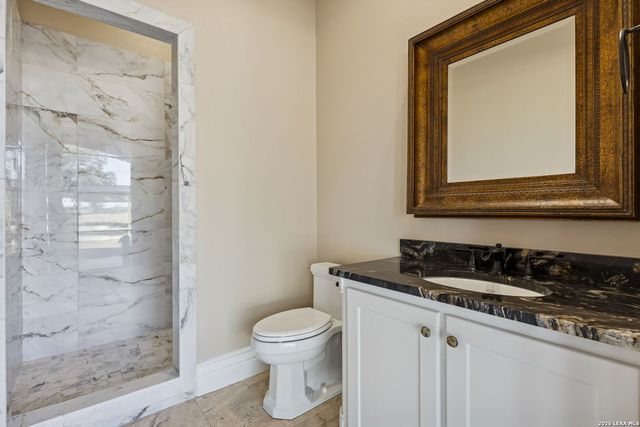 3128 Old St Marys Rd, Beeville, TX 78102