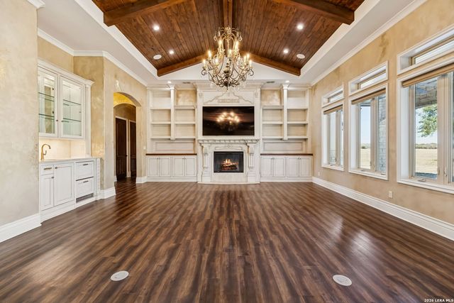 3128 Old St Marys Rd, Beeville, TX 78102