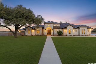 3128 Old St Marys Rd, Beeville, TX 78102