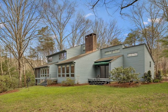 2429 Boston Branch Circle, Signal Mountain, TN 37377