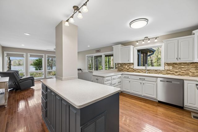 2429 Boston Branch Circle, Signal Mountain, TN 37377