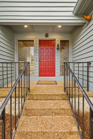 2429 Boston Branch Circle, Signal Mountain, TN 37377