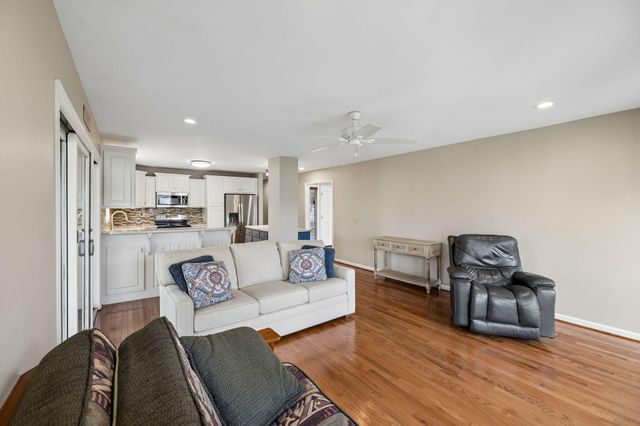 2429 Boston Branch Circle, Signal Mountain, TN 37377