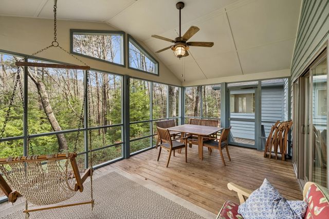 2429 Boston Branch Circle, Signal Mountain, TN 37377