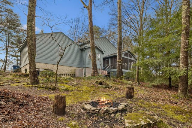 2429 Boston Branch Circle, Signal Mountain, TN 37377