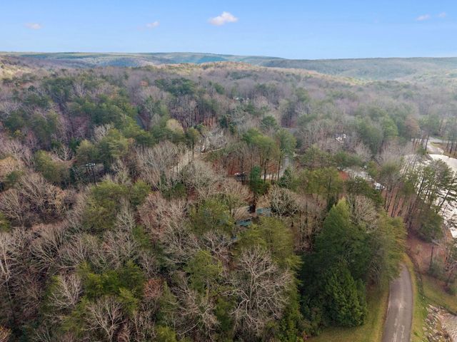 2429 Boston Branch Circle, Signal Mountain, TN 37377