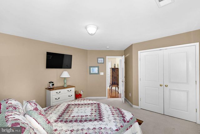 42755 CHATELAIN CIR, Brambleton, VA 20148