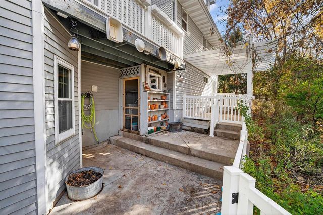 107 LAMINE LANE, Combined Locks, WI 54113