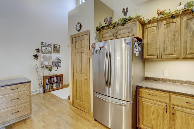 315 Creekside Court, Watertown, WI 53098